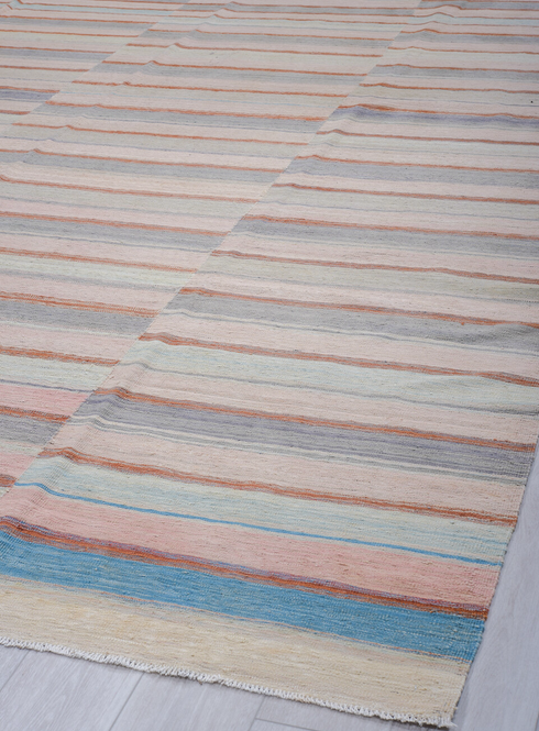 Vintage Kilim Area Rug (8' x 12')
